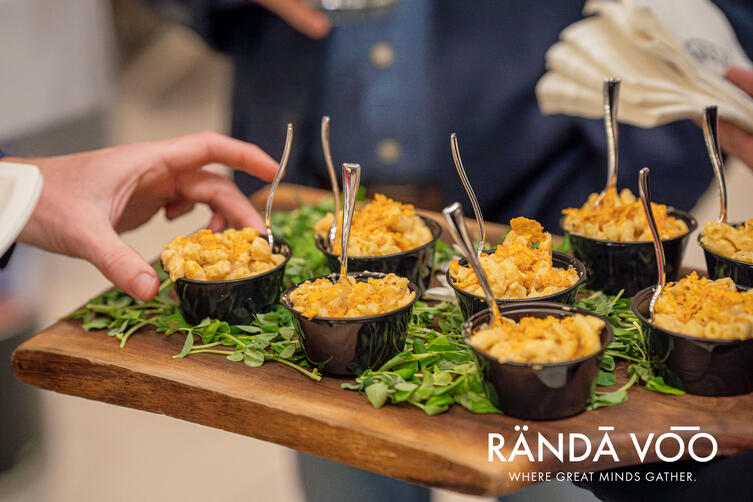 RÄNDĀ VO͞O Business Events | Ottawa