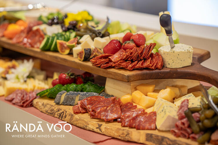 RÄNDĀ VO͞O Business Events | Ottawa